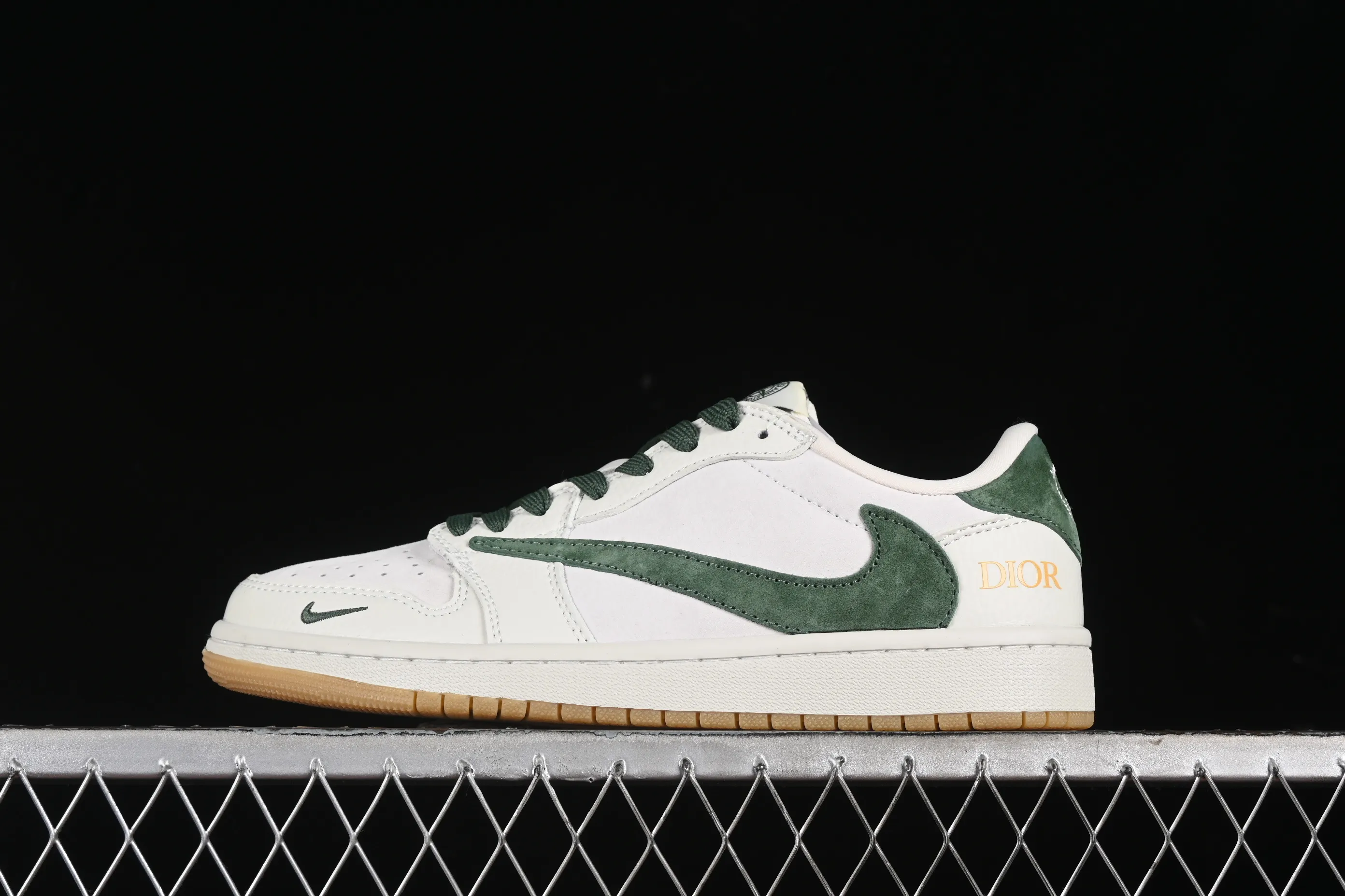 All categories Air Jordan Jordan series basketball shoes Air Jordan 1 Low High-end customized low-top sneakers Travis Scott x Fragment Design x Air Jordan 1 Low OG SP AJ1 Joe 1 Dior joint-fleece green hook low-top cultural casual sneakers JH6088-703